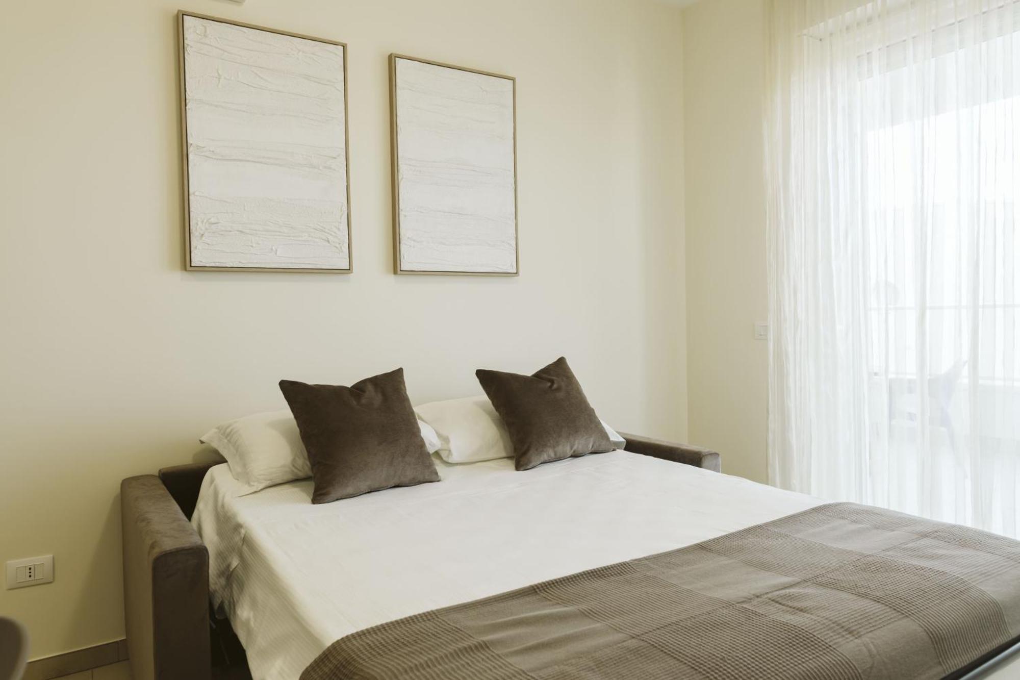 Residenze Roscioli Aparthotel Roseto Degli Abruzzi Exterior foto