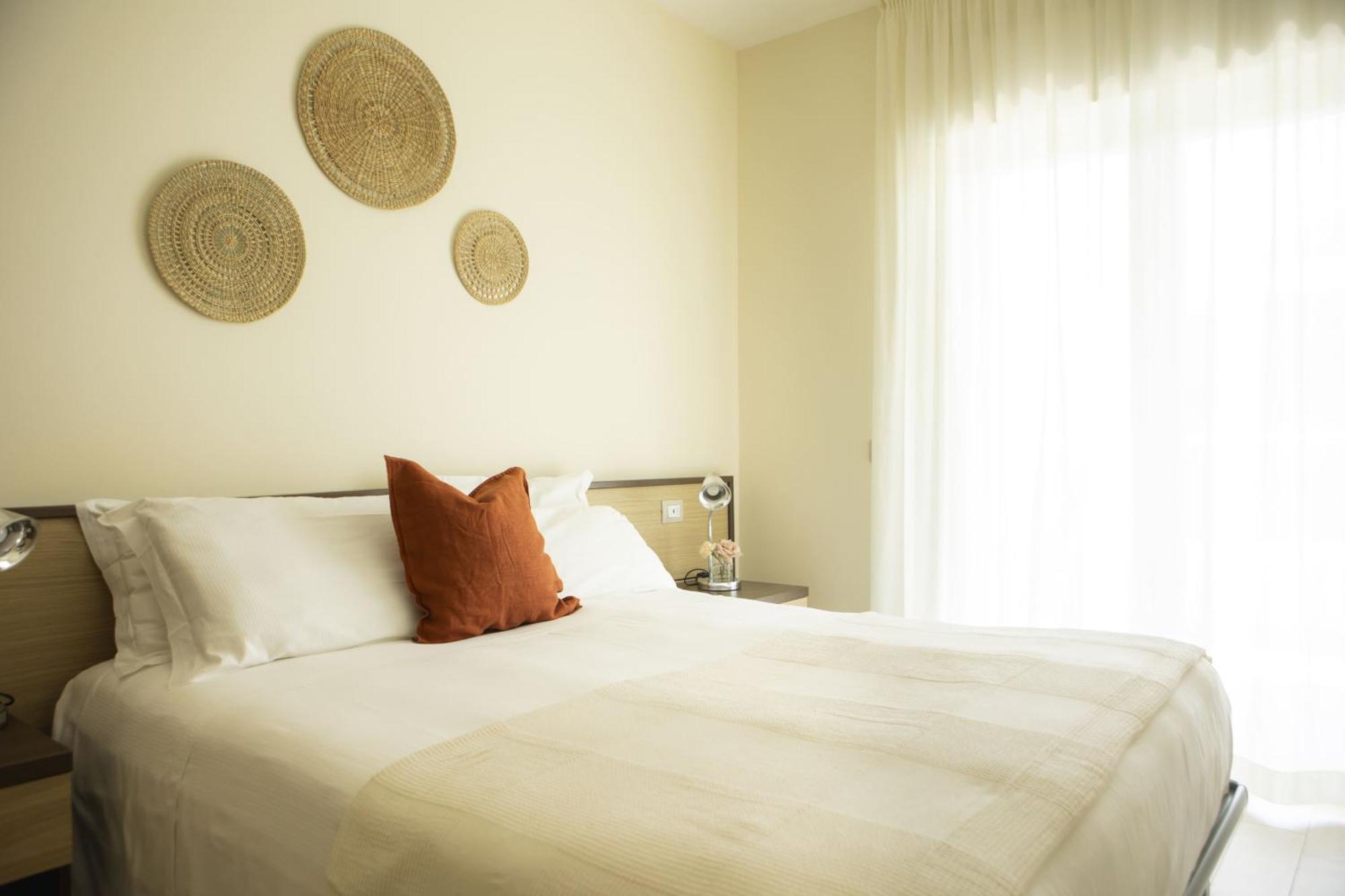Residenze Roscioli Aparthotel Roseto Degli Abruzzi Exterior foto